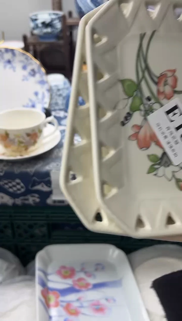 瓷片大*兄  E182