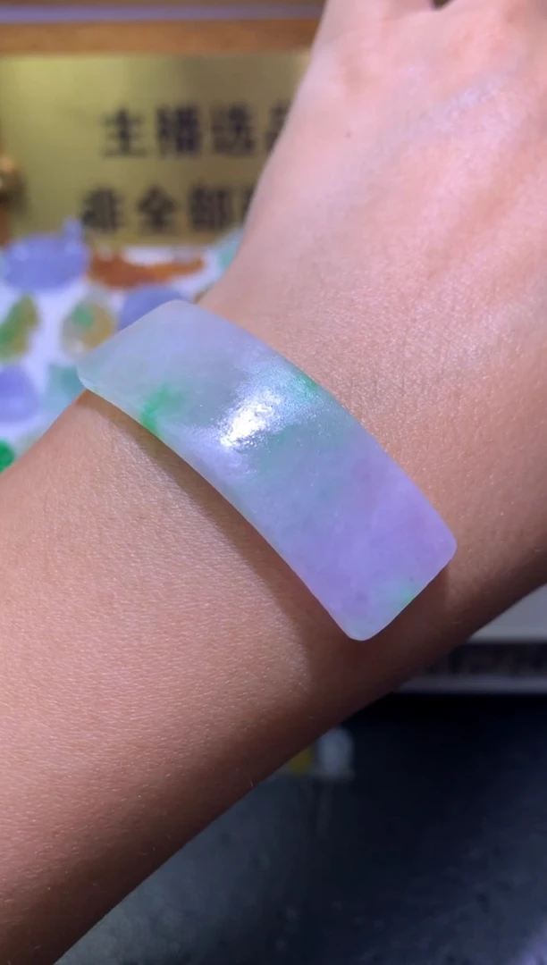 未镶嵌定制翡翠毛货42.4-15-2.7