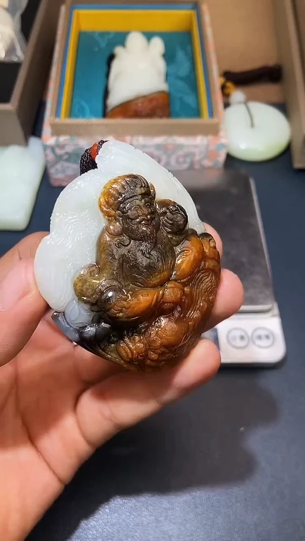 颈饰未镶嵌和田玉果**aHX