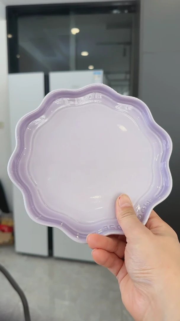 【闪购商品】瓷炻彩花边盘18CM-香芋紫