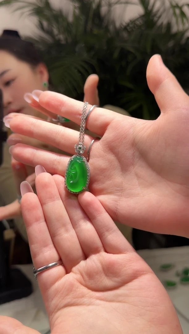 银S925镶嵌吊坠(赠链)玛瑙/玉髓新品玉髓如意