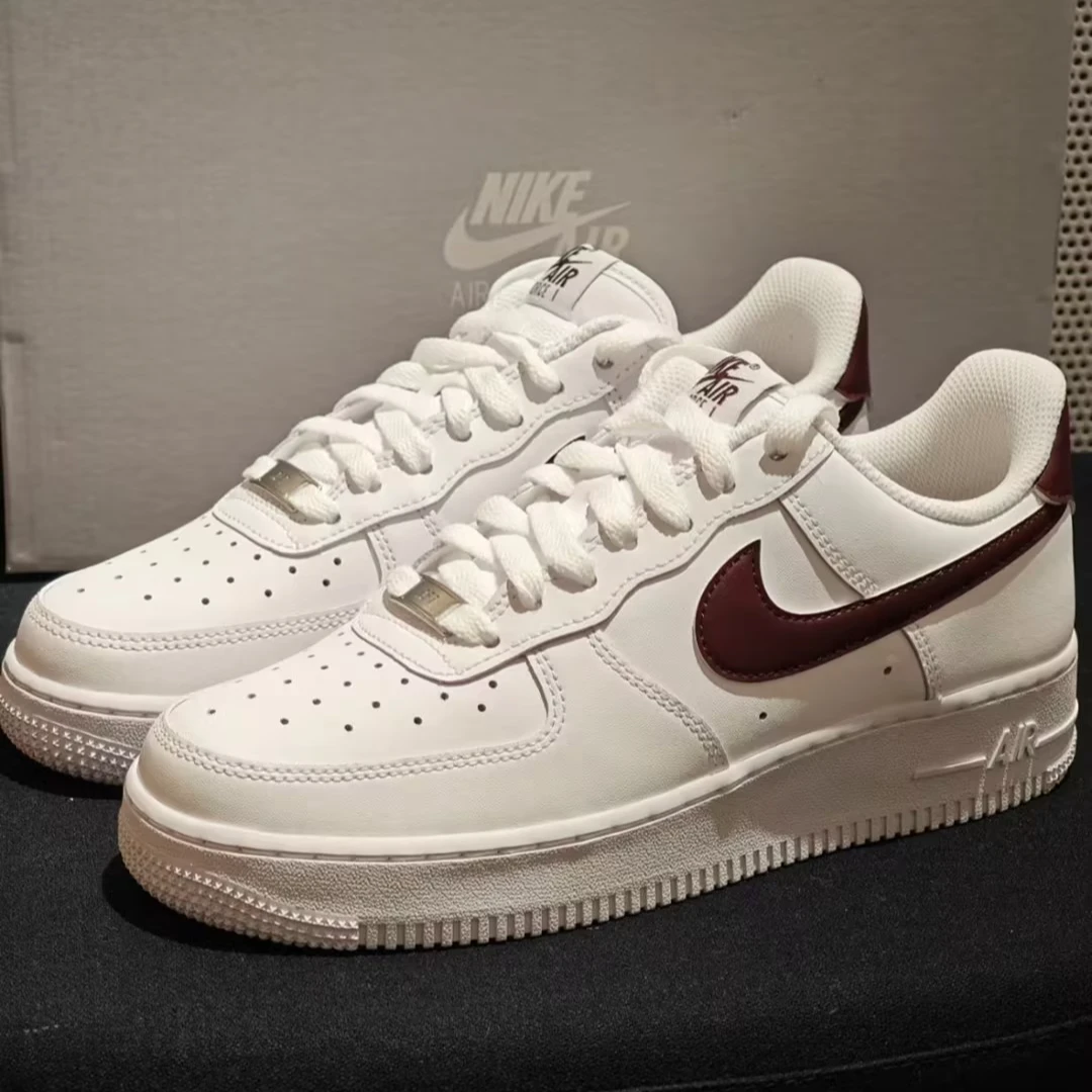 NIKE/耐克 空军1号系列休闲板鞋FJ4146-112