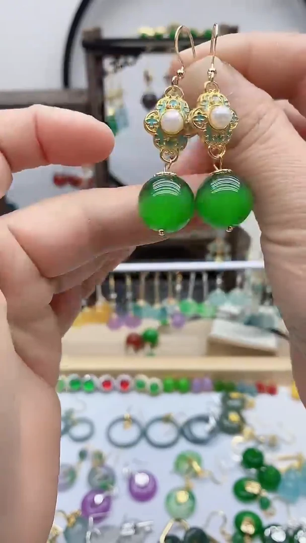 14K金镶嵌变石猫眼耳饰110