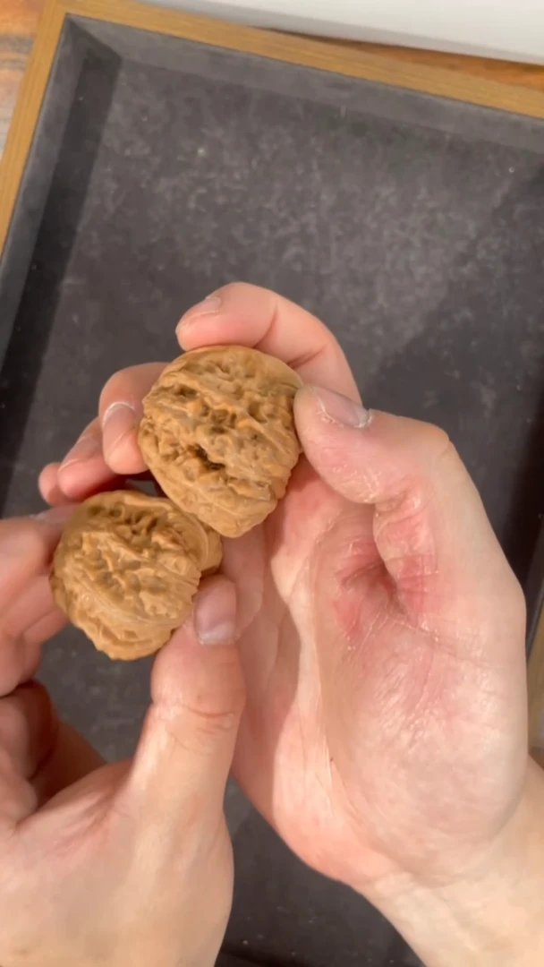 【闪购商品】文玩核桃把件40全品平谷凹底