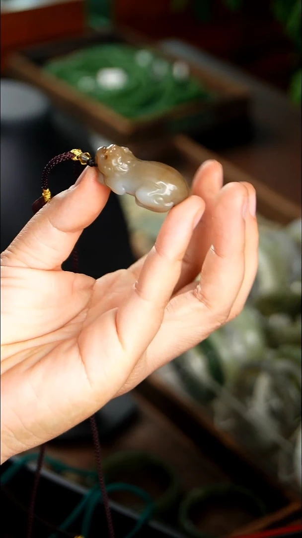 颈饰未镶嵌和田玉001