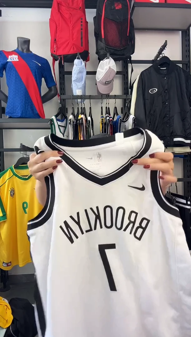783 ·编码 耐克卫衣服饰过款为准 尺码·