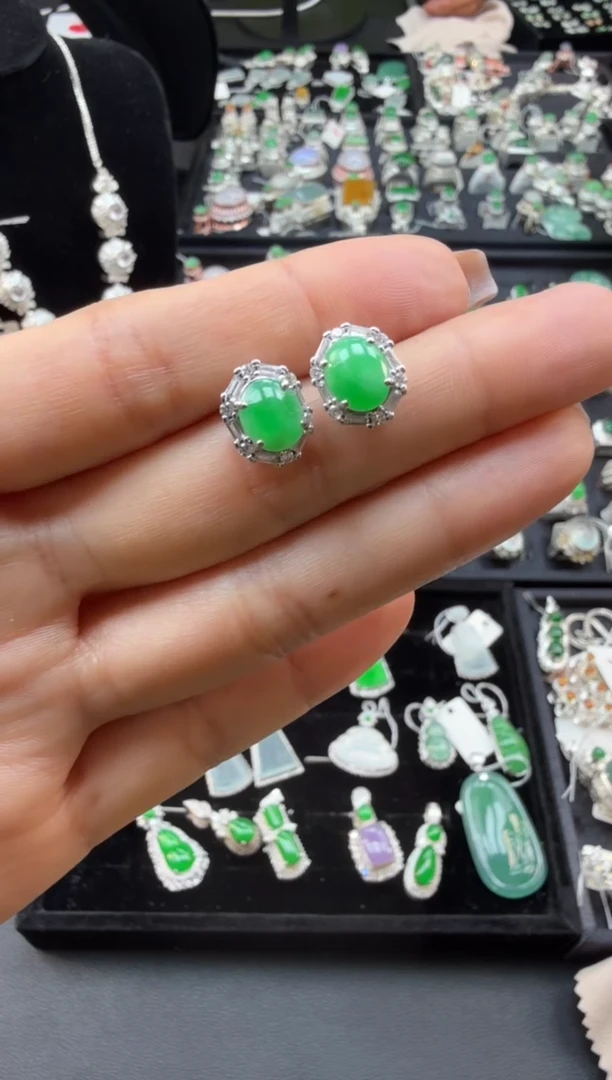 【闪购商品】翡翠耳钉银S925镶嵌耳钉