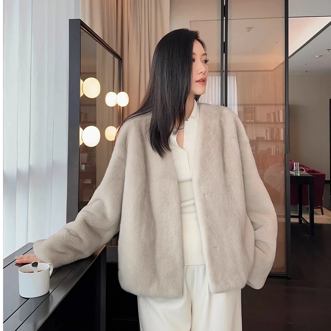 进口紫金级天鹅绒貂皮大衣女整貂V领水貂皮母貂短款