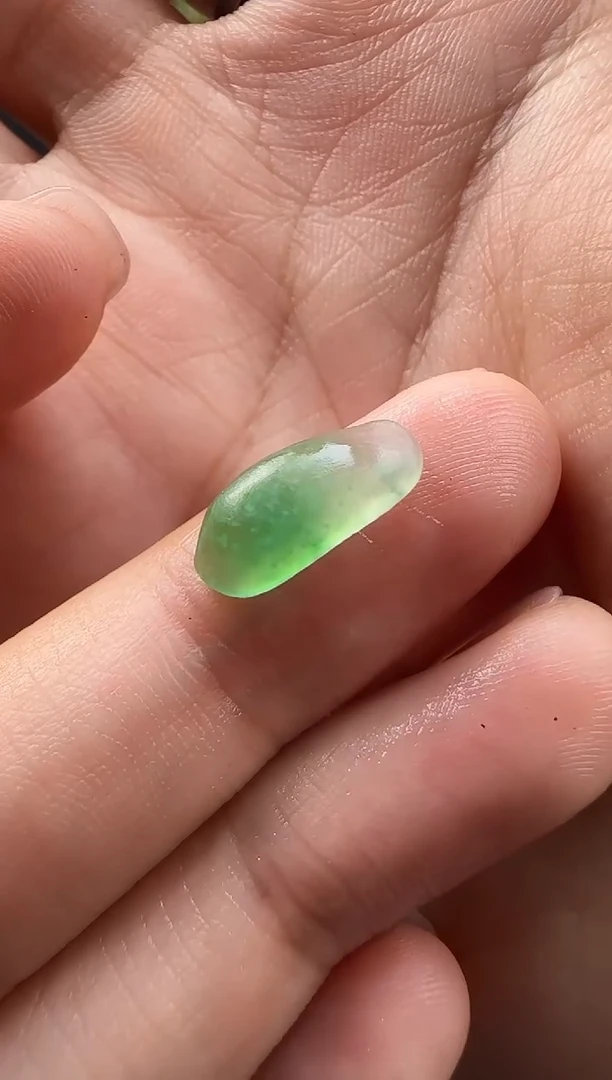 未镶嵌定制翡翠瓜