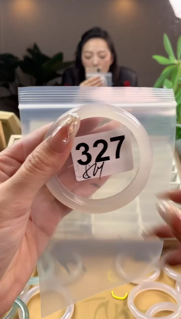 【闪购商品】玛瑙/玉髓手镯未镶嵌327