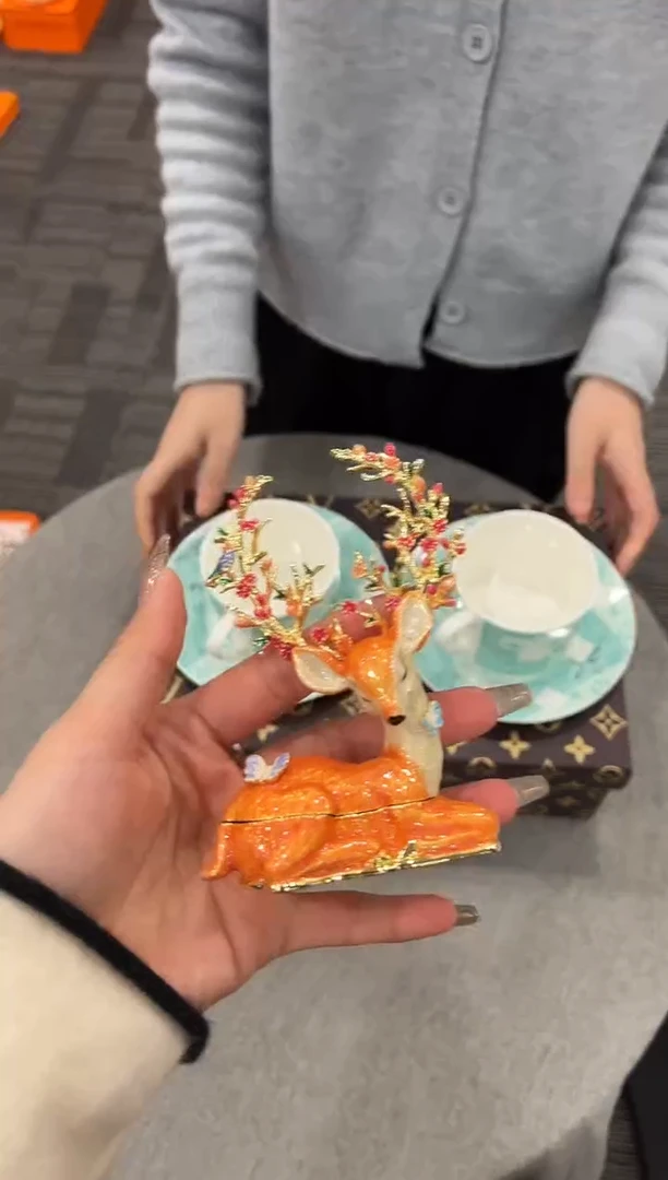 【闪购商品】杯H693--------------