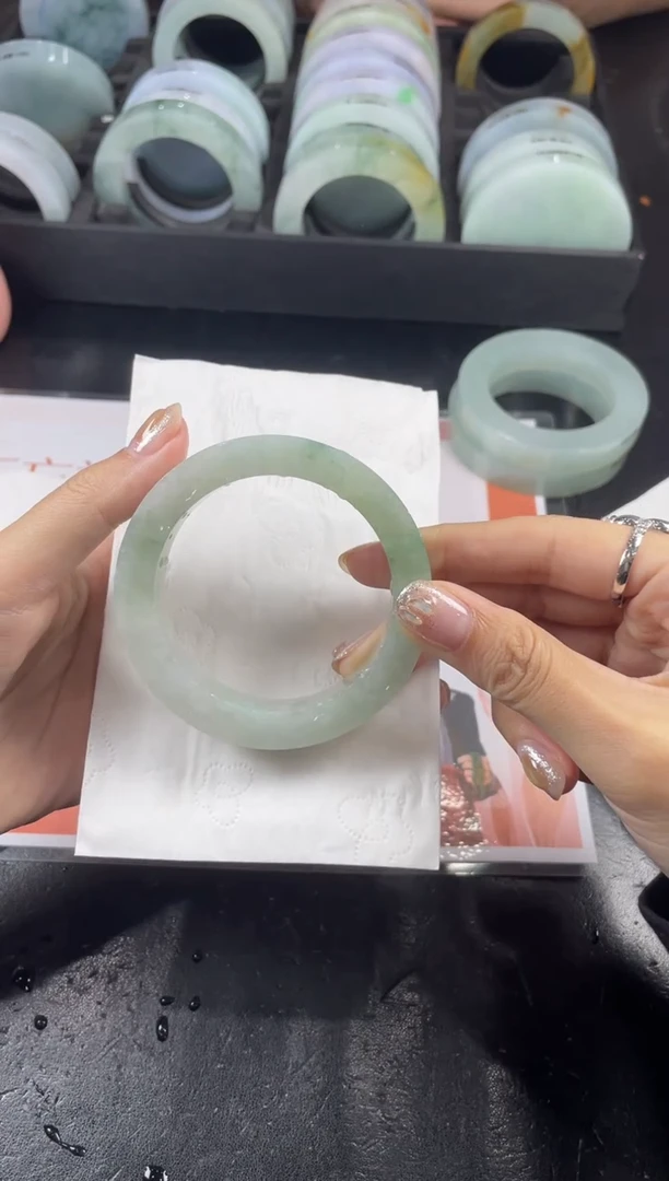 未镶嵌手镯定制翡翠A*定制手镯CHC1/DZS