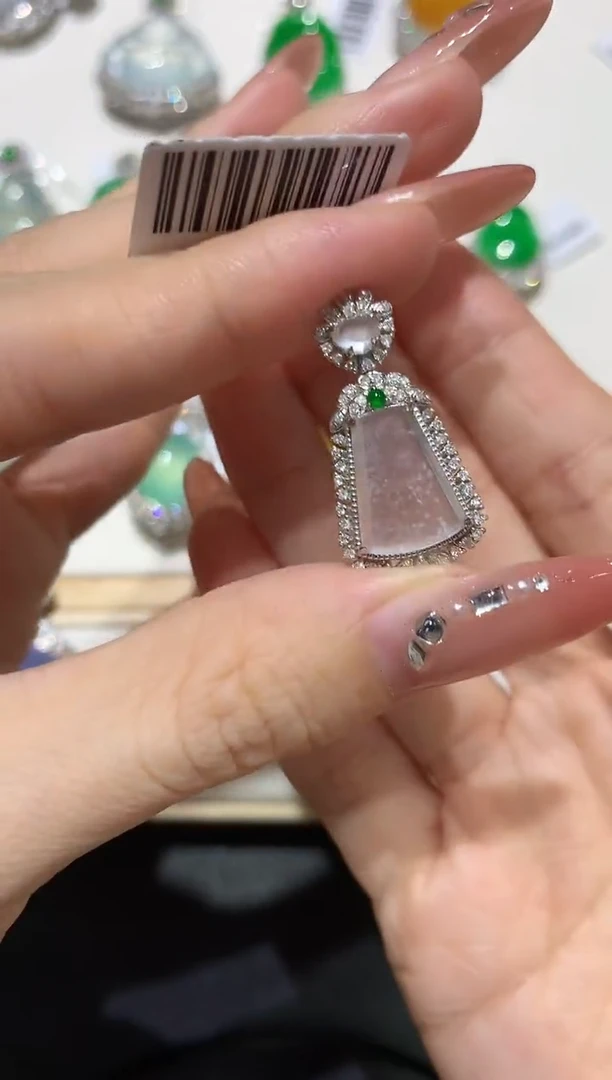 翡翠18K金镶嵌吊坠(不含链)团购2