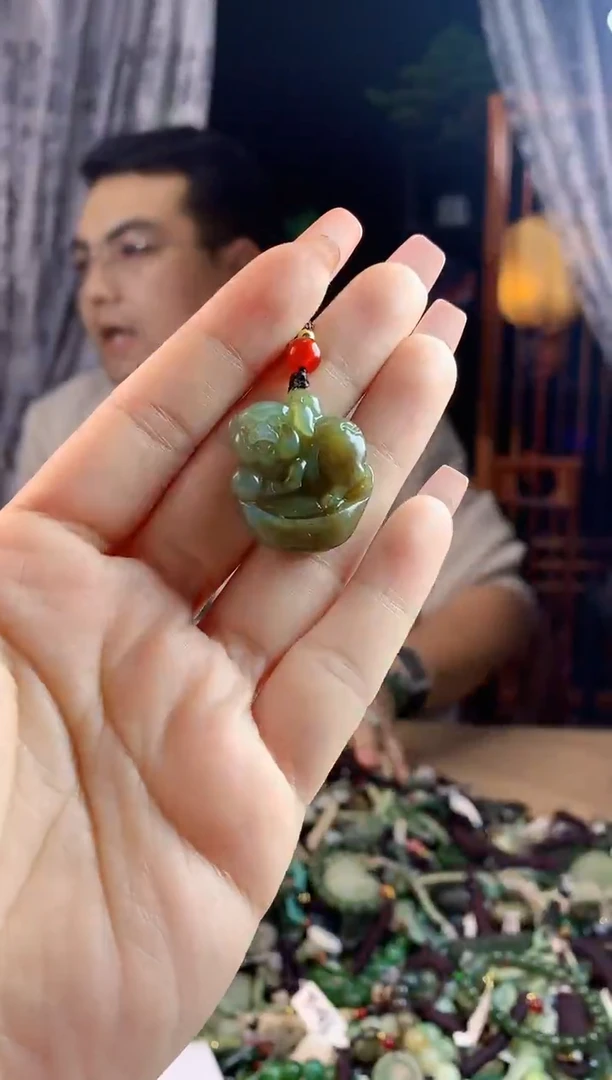 【闪购商品】和田玉挂件未镶嵌多样性发货拍一发一