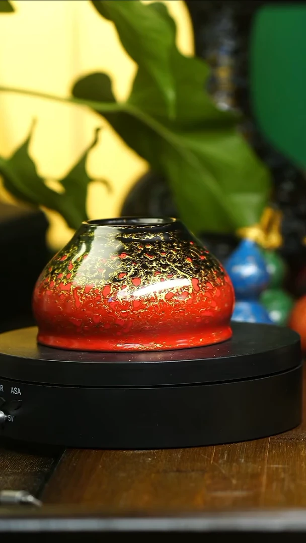 凌超老师红黑金大杯子