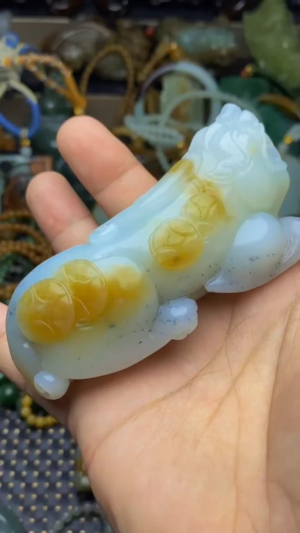 未镶嵌和田玉把件1