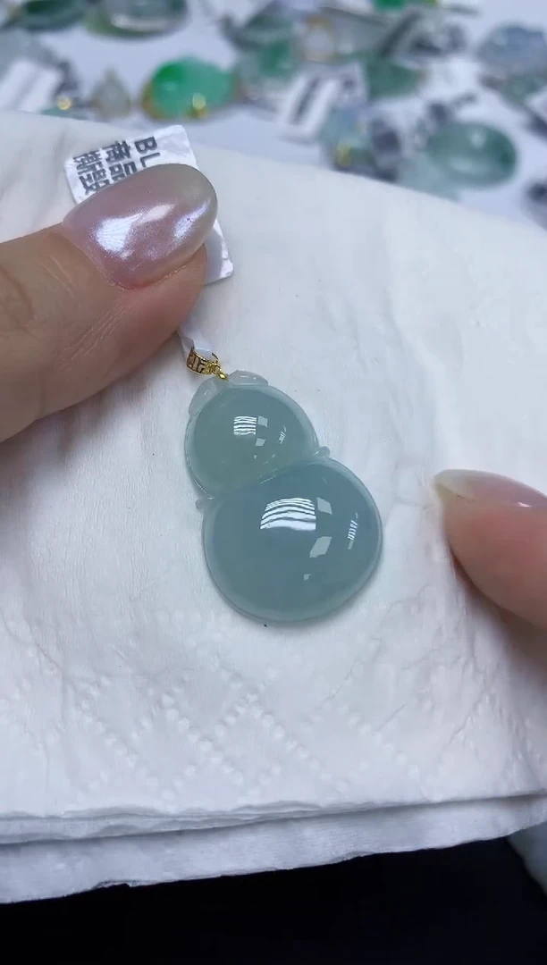 翡翠18K金镶嵌颈饰天然缅甸翡翠A货