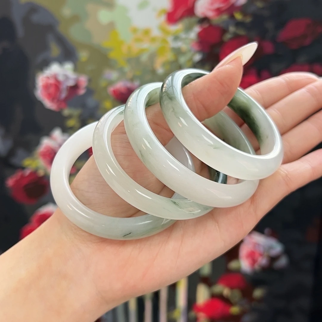 【天山翠手镯】石英质玉手镯多样性发其一 编号：101