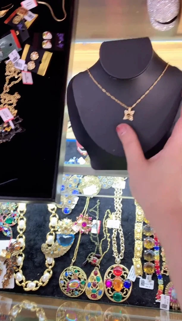 【闪购商品】瓷片楚楚中古珠宝甄选不退换