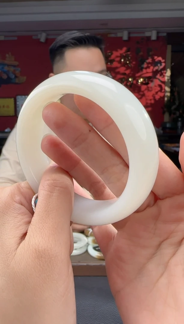 颈饰未镶嵌和田玉白玉宽版手镯55-61