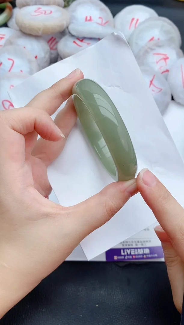 未镶嵌手镯石英质玉171+57/58