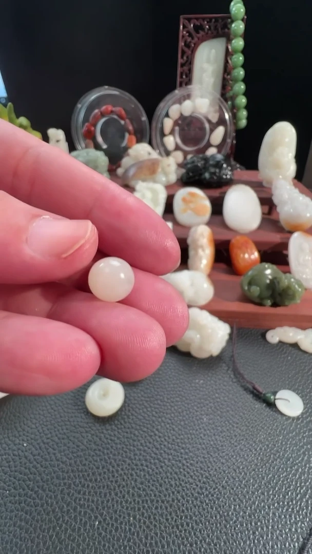和田玉（子料）未镶嵌吊坠(不含链)❄****️1.0籽料珠子