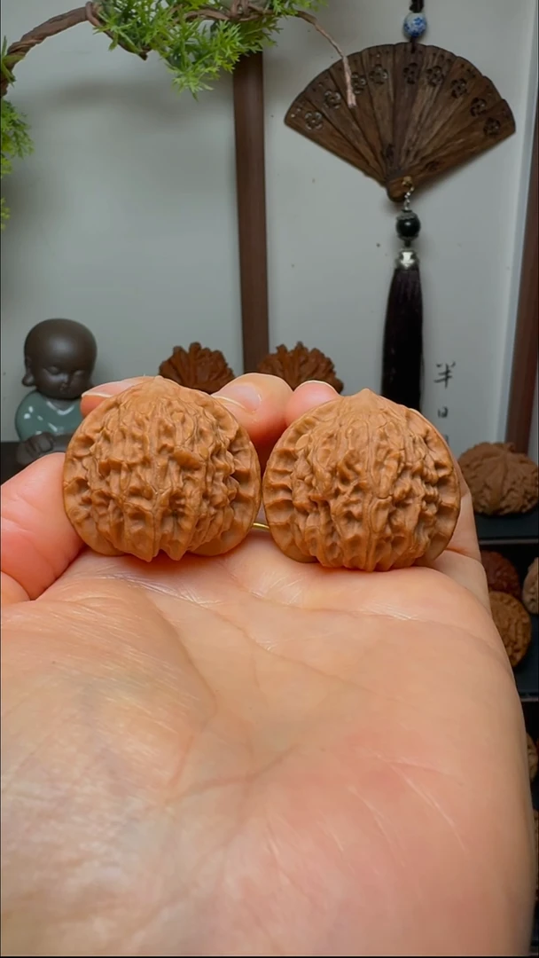 把件文玩核桃黄杆货头 边34