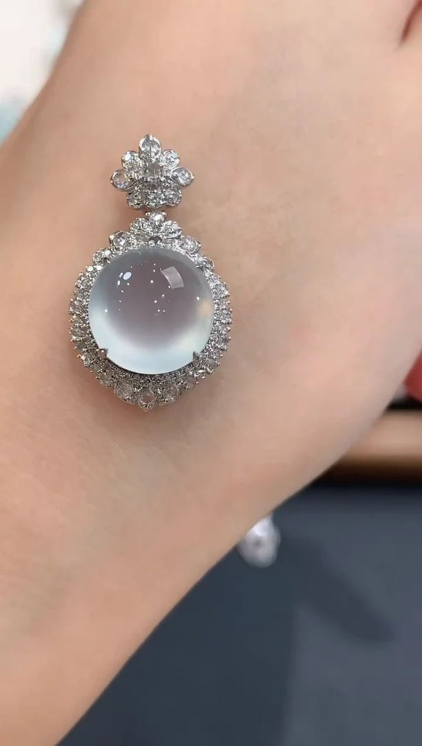 吊坠(不含链)18K金镶嵌翡翠q32