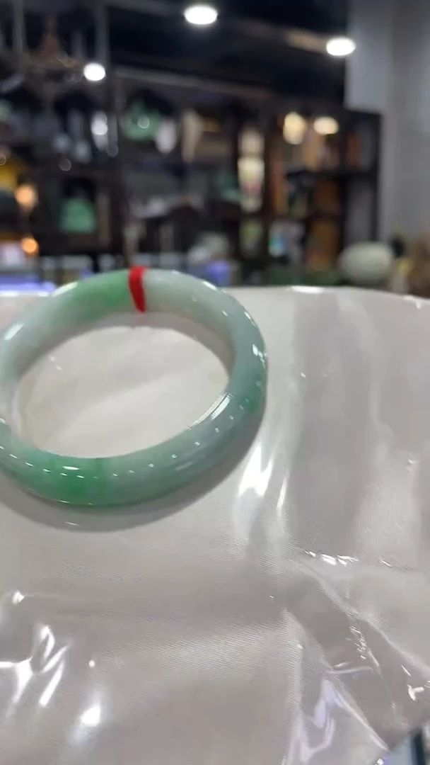 未镶嵌手镯翡翠54，特价113