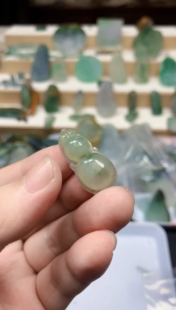 未镶嵌定制翡翠雕刻