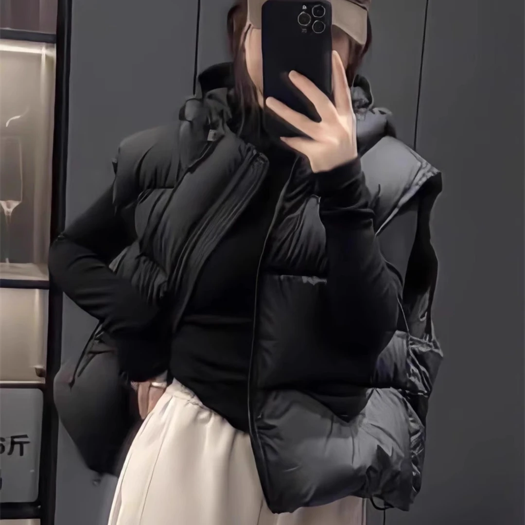 羽绒马甲女2025秋冬新款白鸭绒马夹小个子连帽宽松泡芙背心短外套