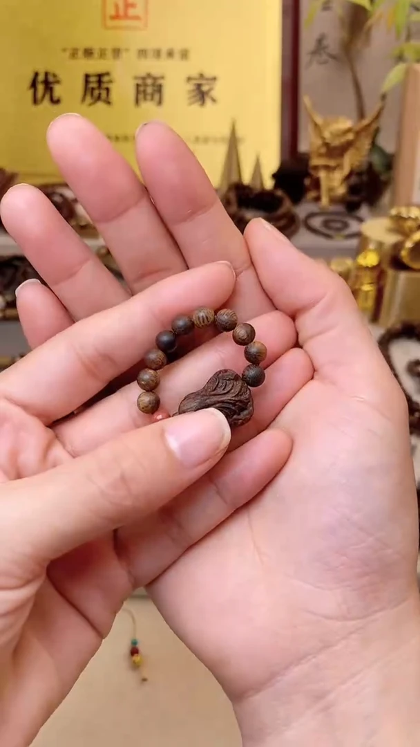 【闪购商品】沉香手串野生芽庄雷料白棋沉水戒指+沉香木白菜