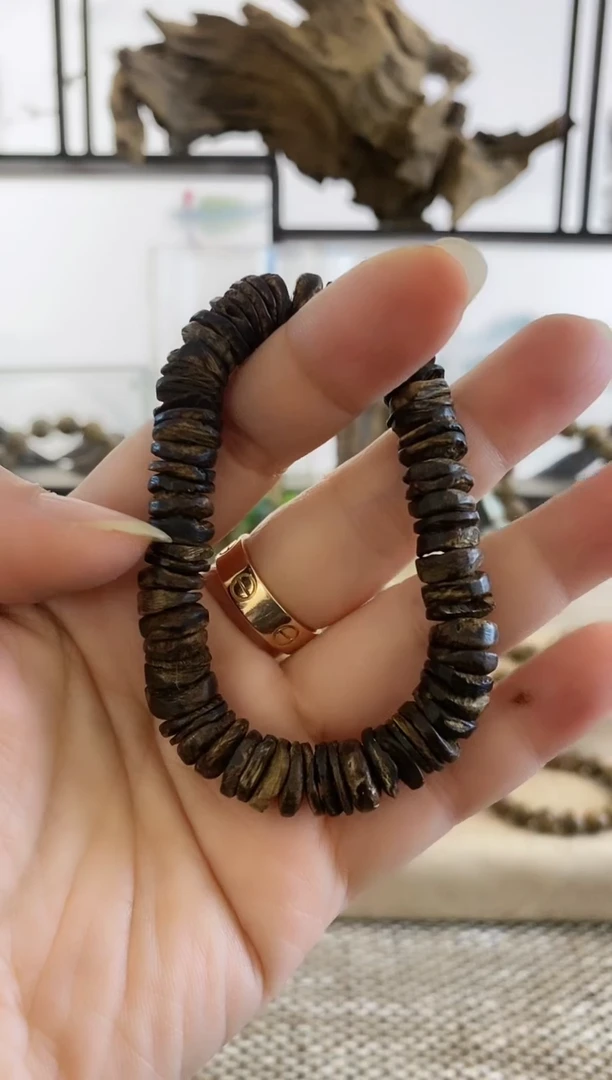 【闪购商品】沉香手串加里曼丹沉水片片珠10+MM手串