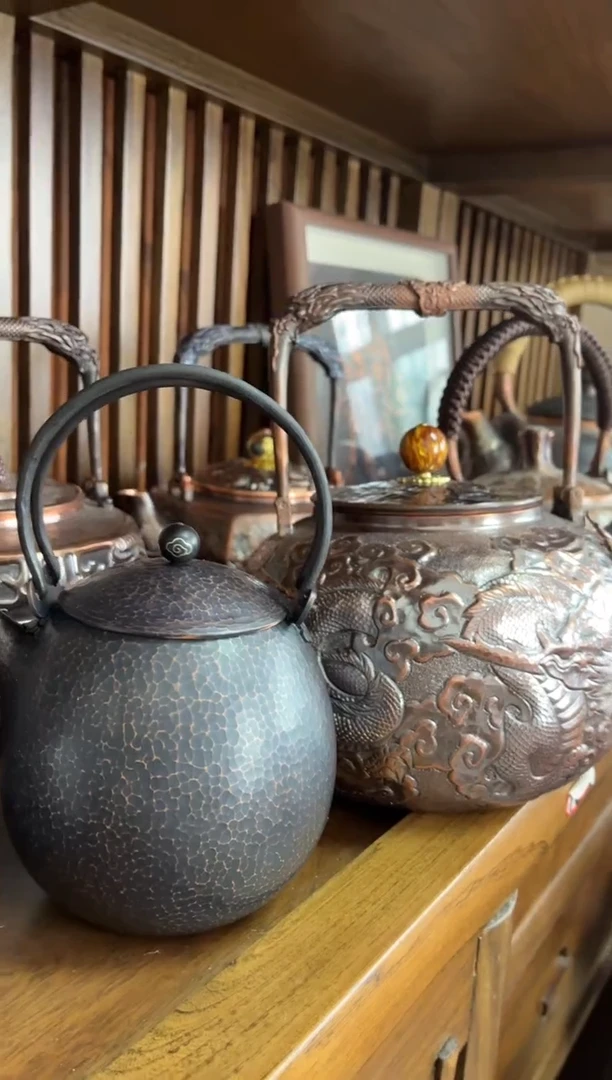 舒***屋双紫铜提梁小龙蛋壶