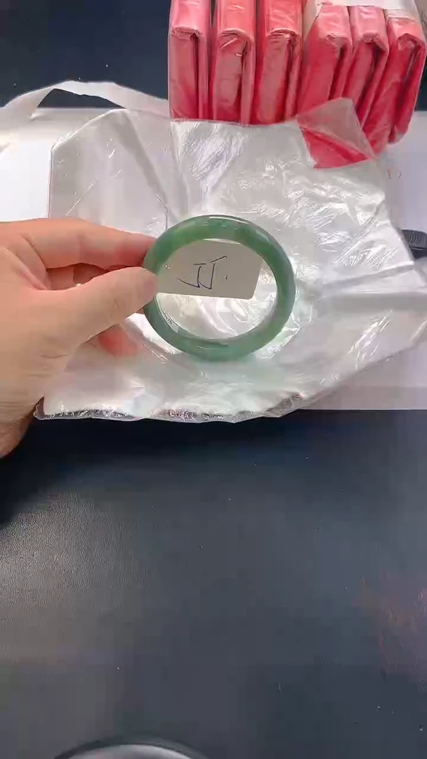 未镶嵌手镯翡翠173