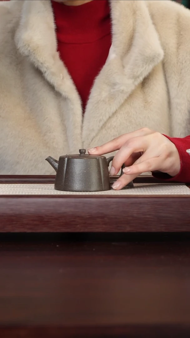 【闪购商品】紫砂壶9号TT如意古井栏135c