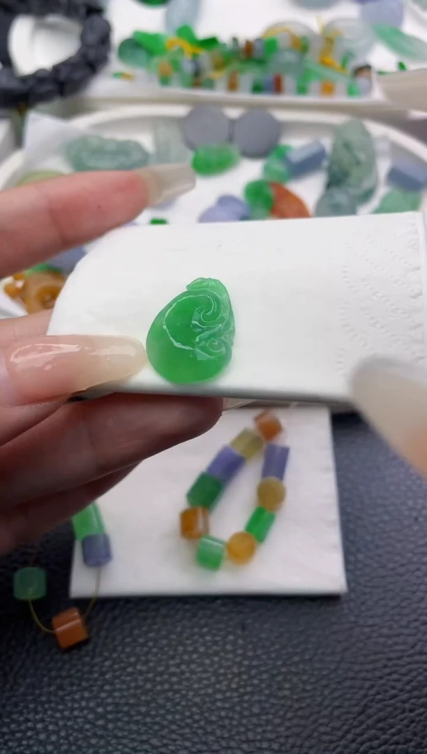 【闪购商品】定制翡翠未镶嵌69321111