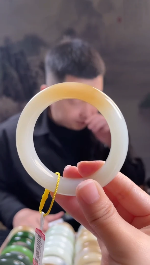 未镶嵌手镯和田玉56+圈口5919