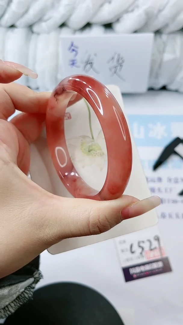 【闪购商品】石英质玉手镯未镶嵌多样性发货C529