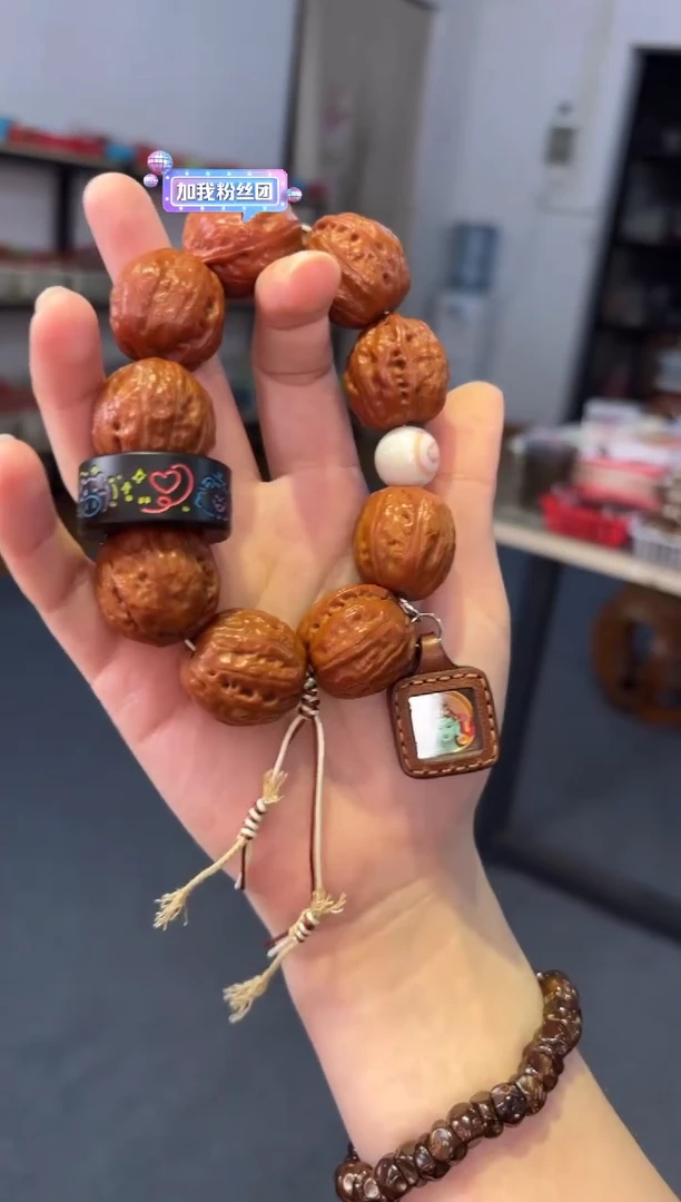 吊坠菩提根/象牙果  2.2 桃核【唐卡绿度母】手持