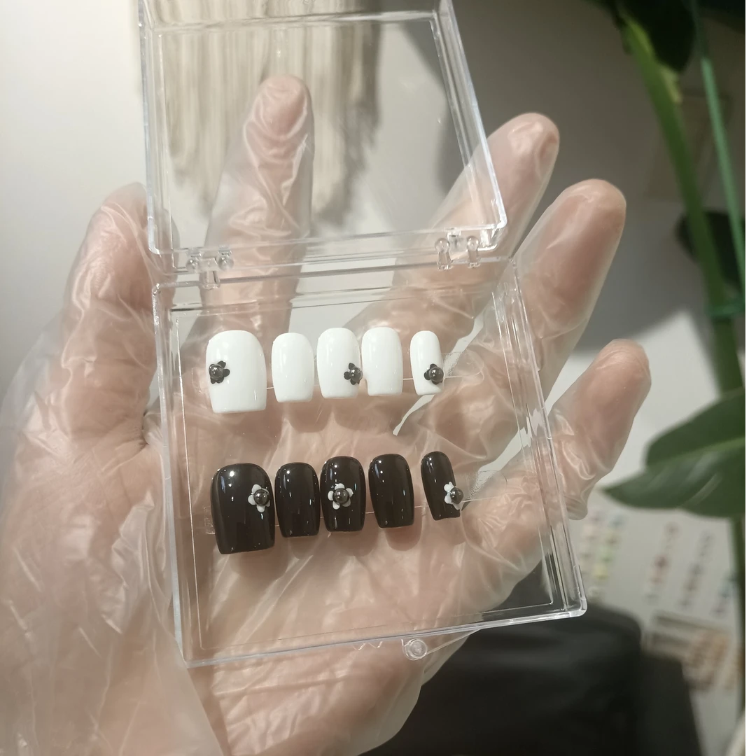 黑白小花--DAUGWO手工穿戴甲饰品美甲纯手工甲片