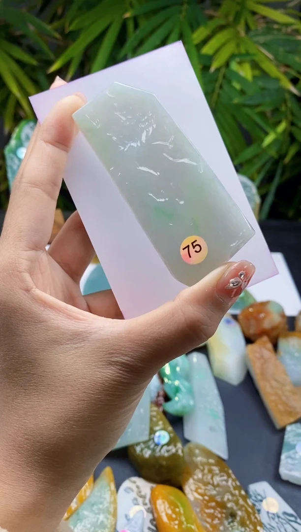 【闪购商品】定制翡翠未镶嵌翡翠