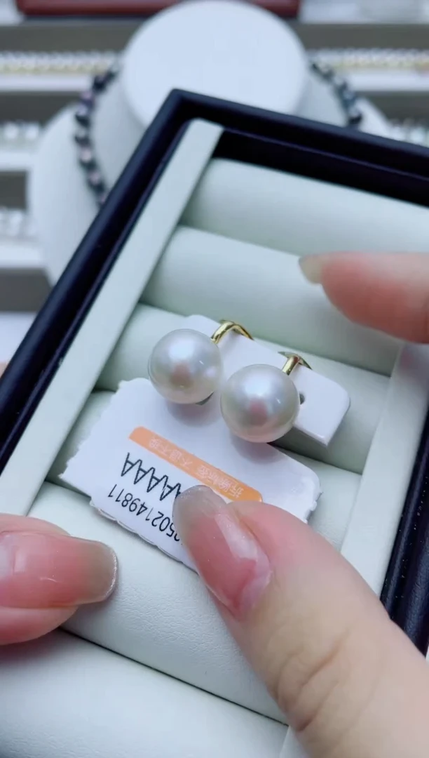 银S925镶嵌淡水珍珠耳饰W8