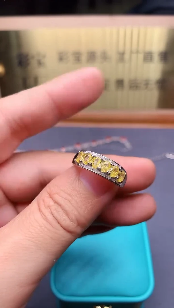 【闪购商品】蓝宝石戒指银S925镶嵌........