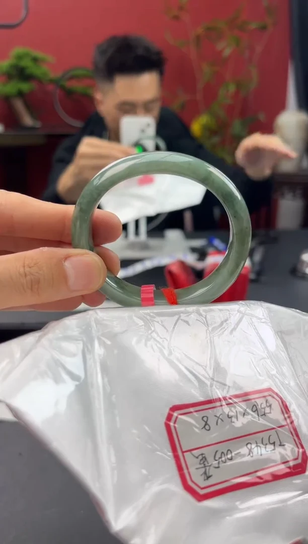 未镶嵌手镯翡翠8