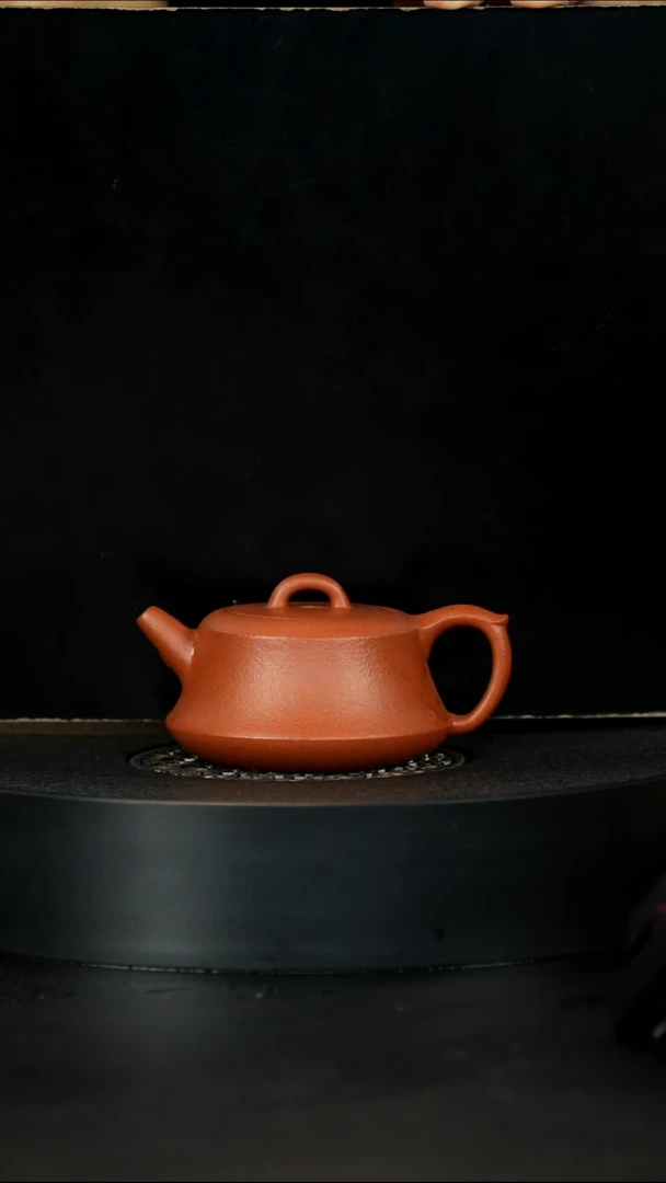 【闪购商品】紫砂茶壶黄龙山红皮龙柱础