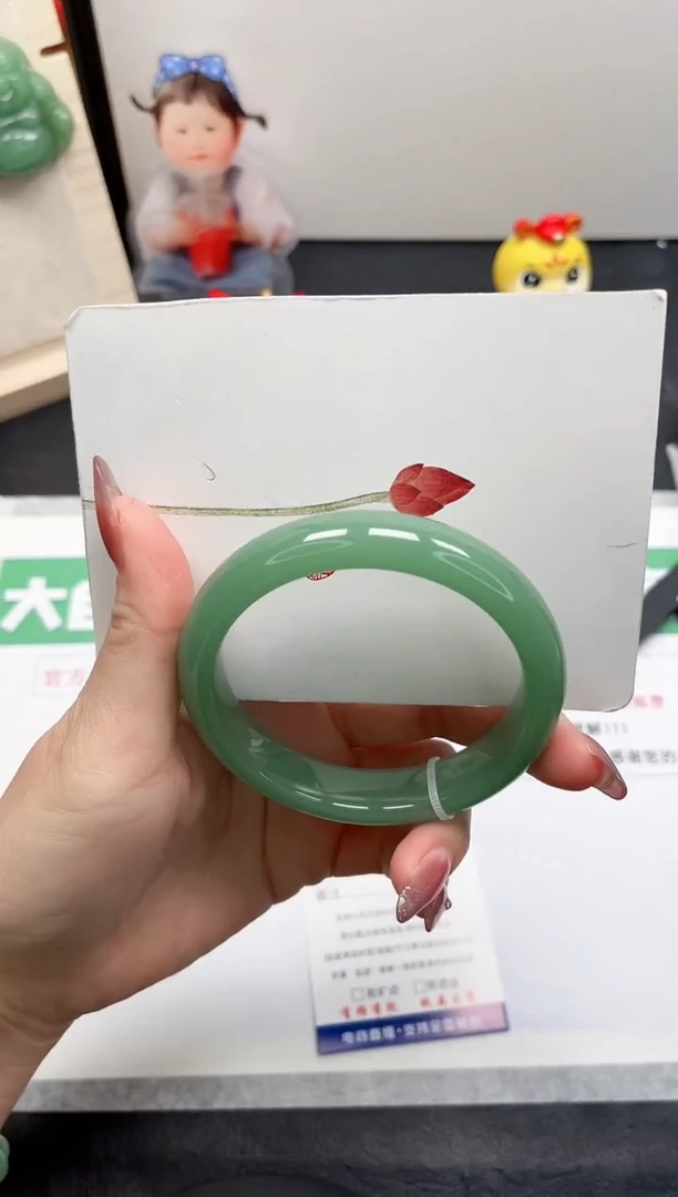 【闪购商品】石英质玉手镯未镶嵌9-60