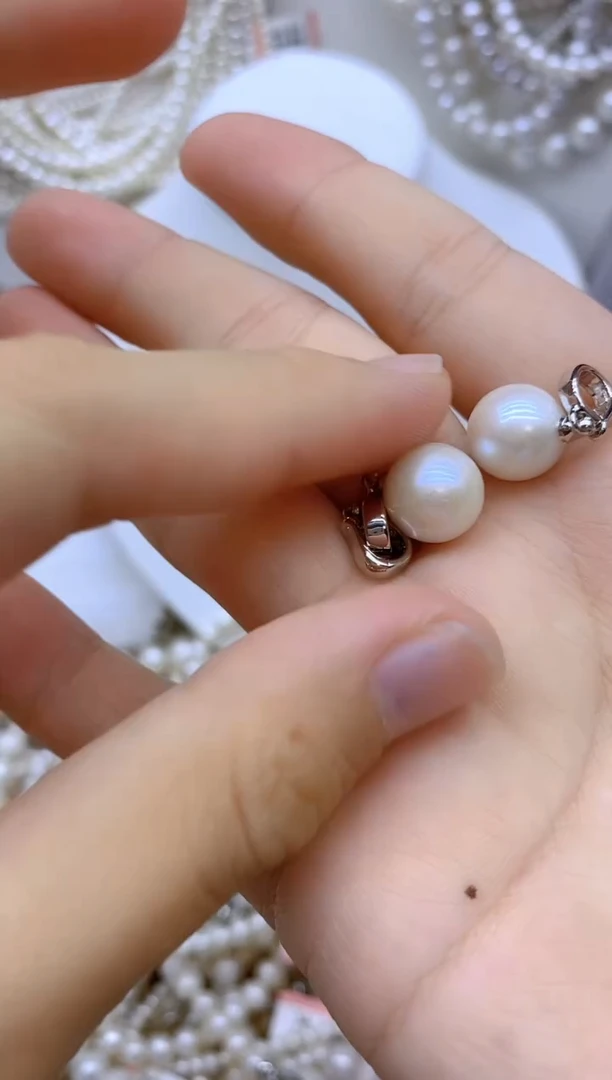 未镶嵌淡水珍珠1吊坠