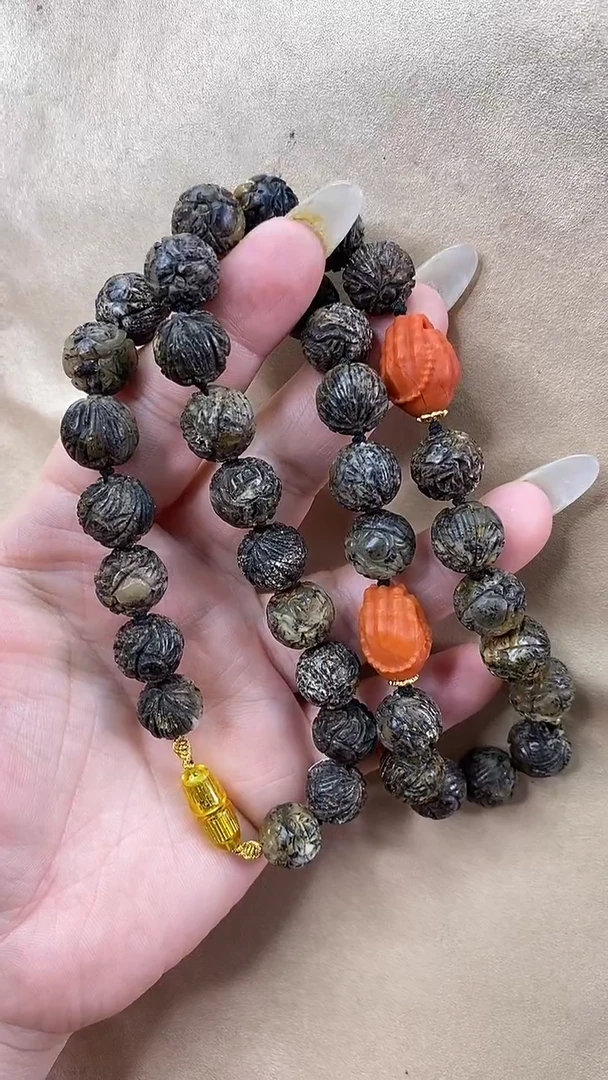 琥珀颈饰未镶嵌项链