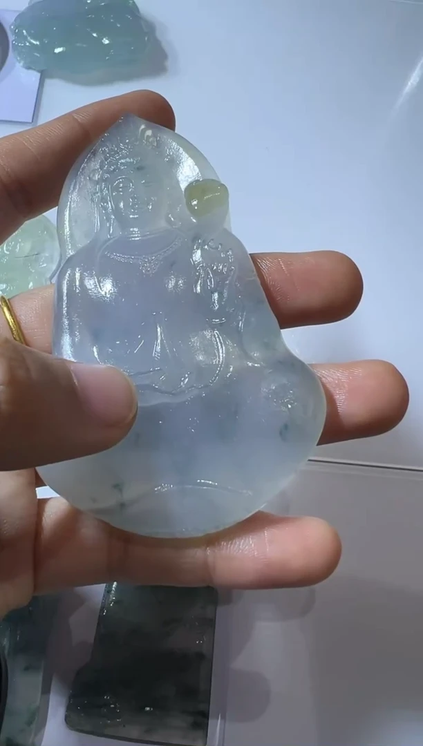 未镶嵌定制翡翠素衣